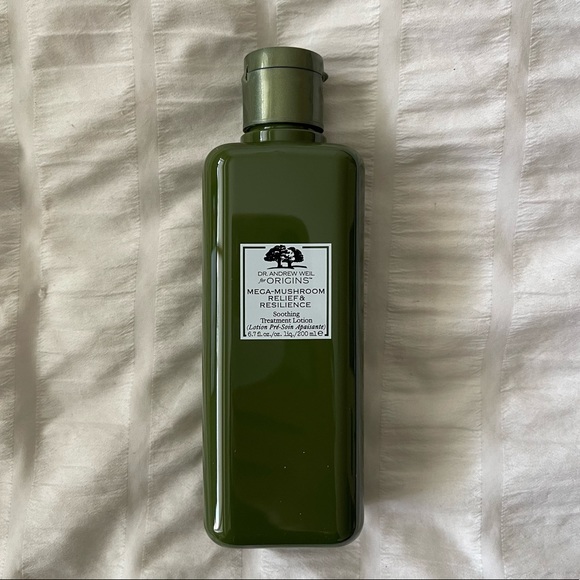 ORIGINS *Bestselling* Mega Mushroom Soothing Treatment Lotion (Toning Essence) - Picture 3 of 4